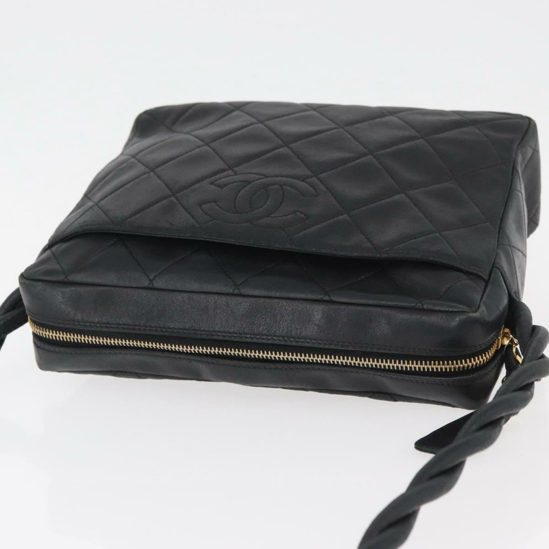 【日本直送】香奈兒羊皮黑色金色雙C標誌單背包 Auth 174360V-5