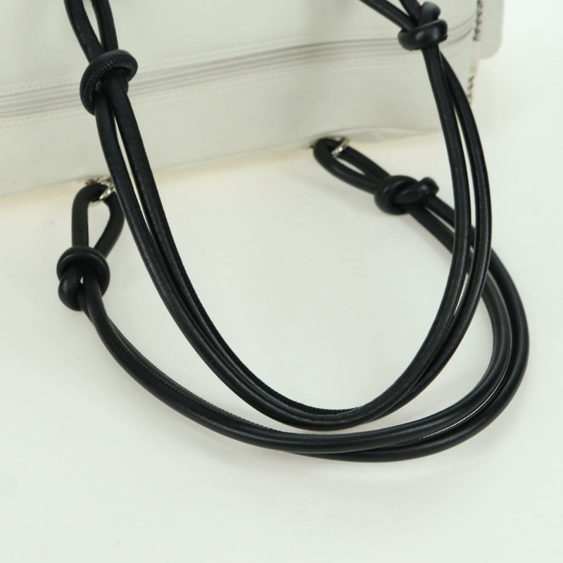 【日本直送】香奈兒 Cambon 系列絎縫手提包，白色銀色雙C標誌皮革，正品編號 YKZ964SAM-7