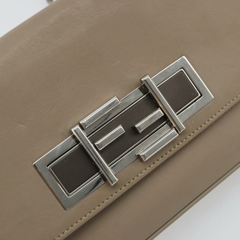 【日本直送】FENDI 鏈條 Trebuquette 單肩包 皮革 米色 銀色 正品 ka3885A-13