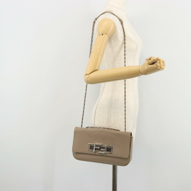 【日本直送】FENDI 鏈條 Trebuquette 單肩包 皮革 米色 銀色 正品 ka3885A-22