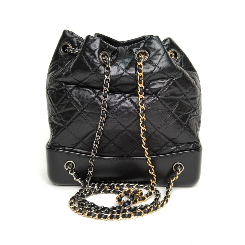 CHANEL GABRIELLE流浪雙肩包小號黑色牛皮28開金銀扣菱格紋肩背包-2