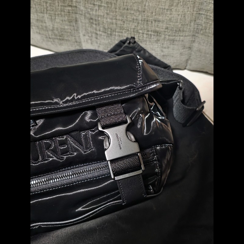 [全新] Saint Laurent YSL 亮面尼龍腰包-2