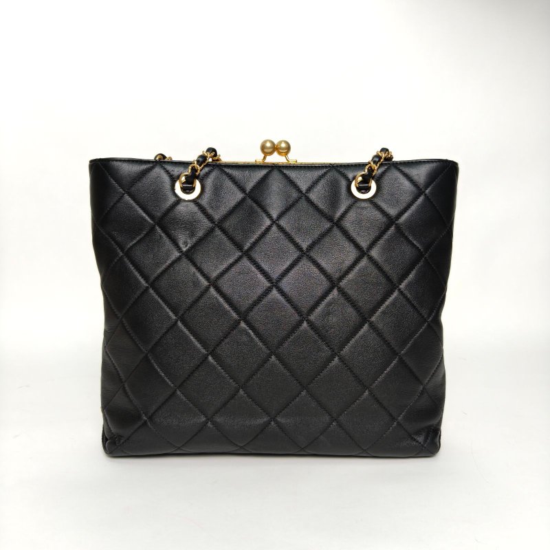 CHANEL 23K青蛙扣手提單肩包托特包黑色牛皮晶片金扣肩背包-2
