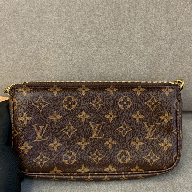 LV粉色五合一側背包-5