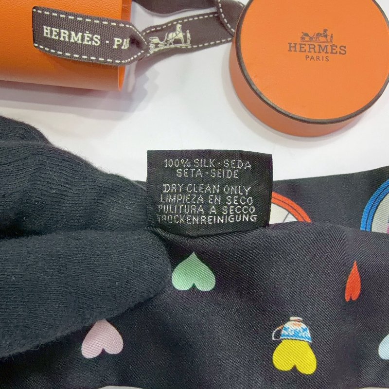 HERMES Tea Time愛心徽章絲巾-5