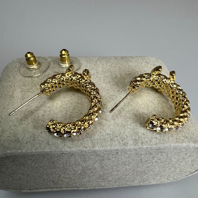 CHANEL  金水鑽C型耳環-1