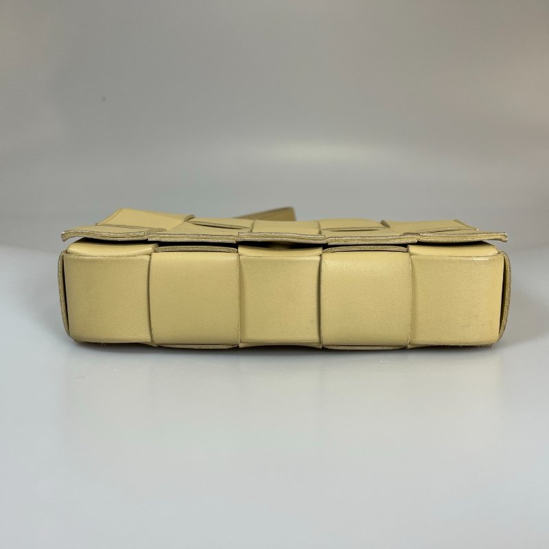 BV 鼠尾草綠CASSETTE包-4