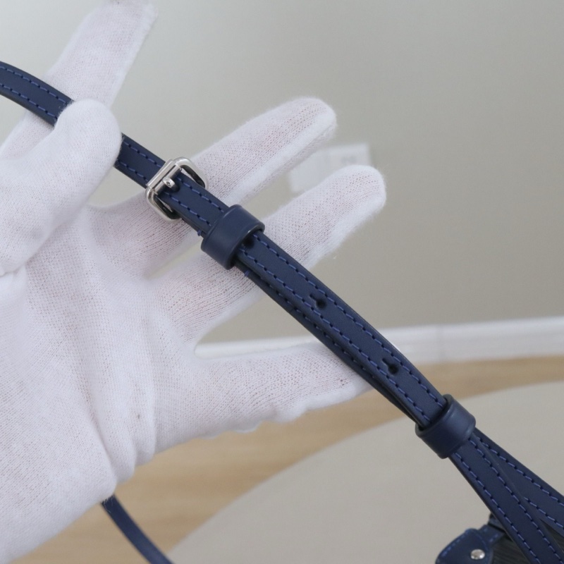 Louis VuittonPETITE MALLE限量版水波紋盒子包吃，男女同款 尺寸20*12*5，配件無-7