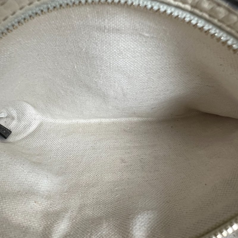 GUCCI 282300  白托特流蘇包-6