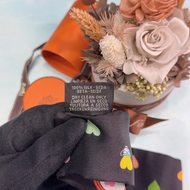 HERMES Tea Time Twilly愛心徽章絲巾-3