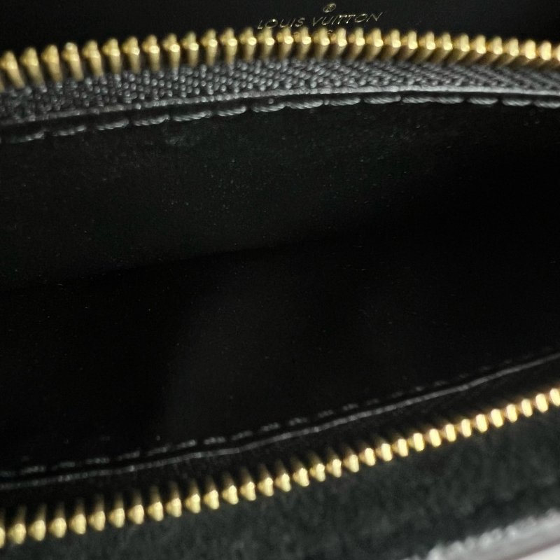 LV M44586/ 晶片款 達芙妮 dauphine老花腰包-7