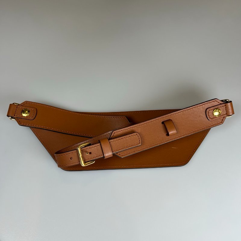 LV M44586/ 晶片款 達芙妮 dauphine老花腰包-13