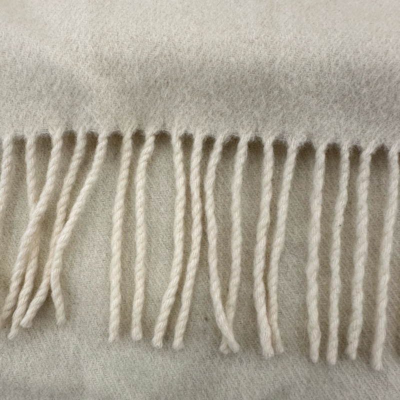 【赫蒂國際精品】Chloe 克羅伊 淺乳白色 奶油色 純色百搭圍巾 vintage-2