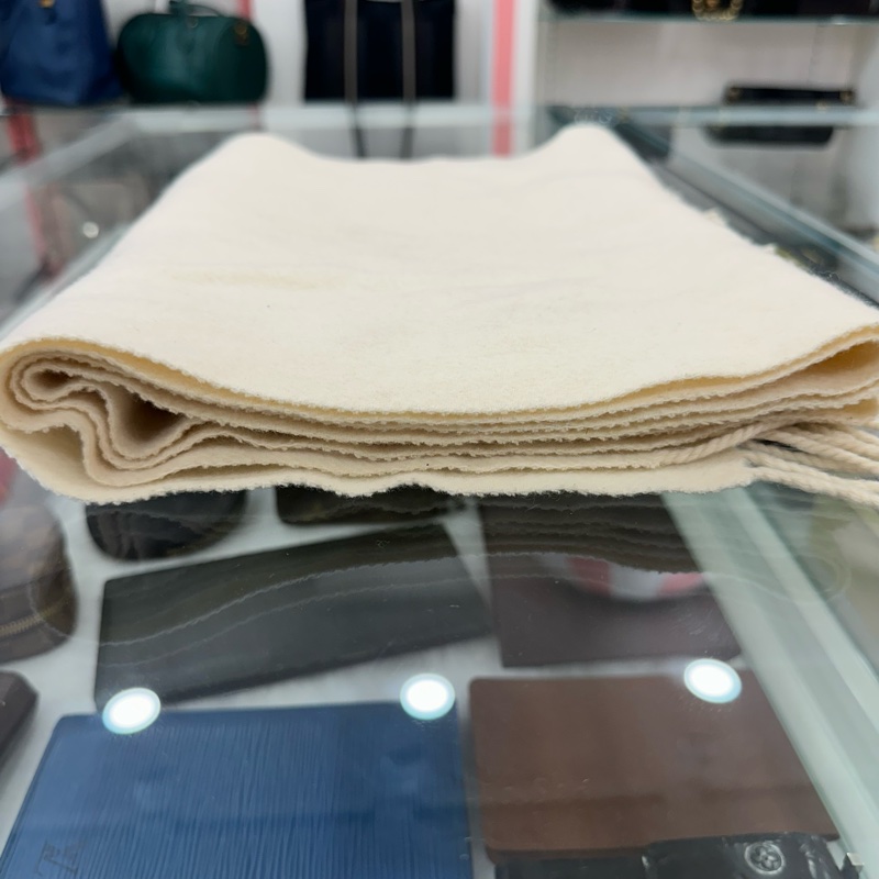 【赫蒂國際精品】Chloe 克羅伊 淺乳白色 奶油色 純色百搭圍巾 vintage-4