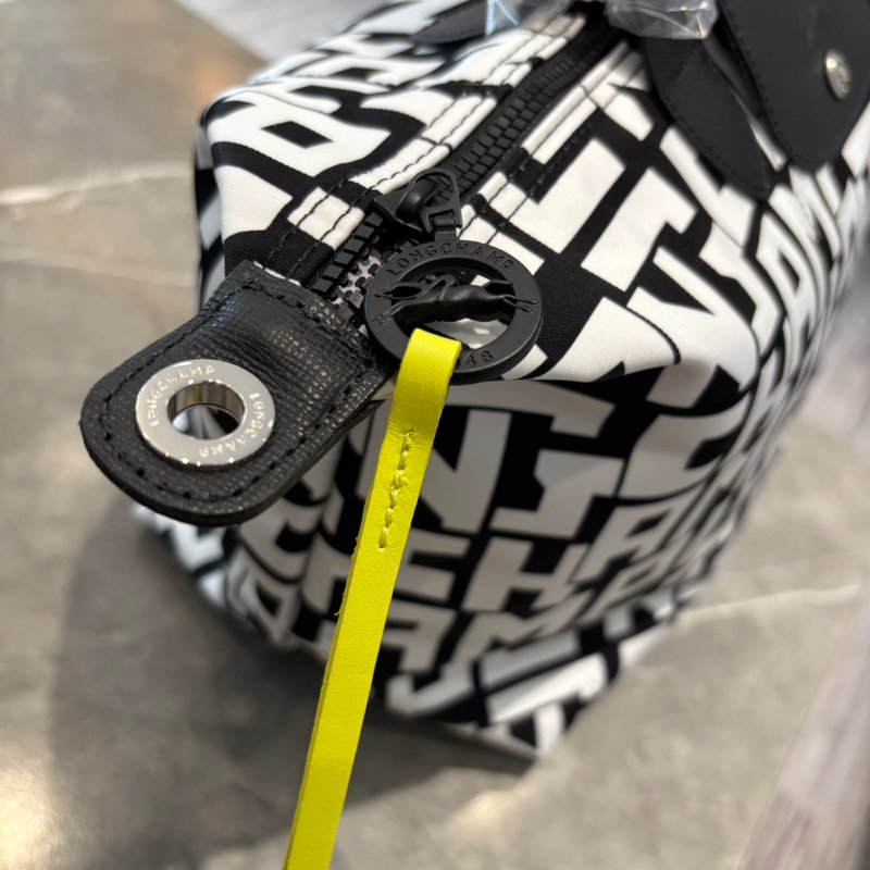 【🖤🤍全新品】LONGCHAMP Le Pliage LGP滿版字母兩用水餃包-6