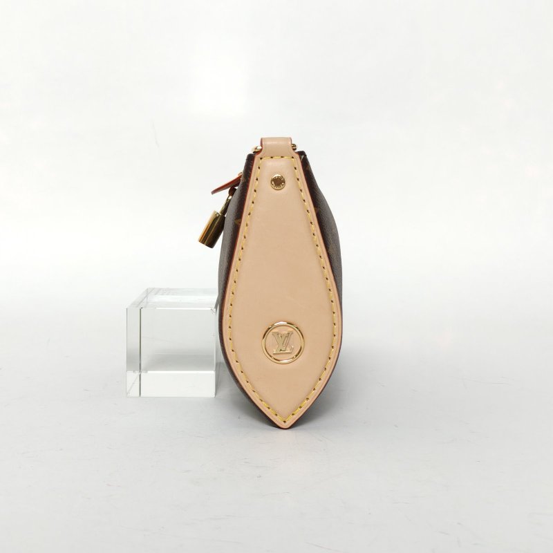 LOUIS VUITTON 24春夏PochetteTirette鎖頭腋下包老花PVC金扣晶片肩背包-3
