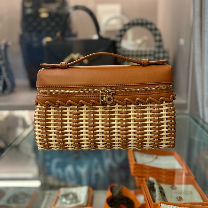 Loro Piana L19 wicker-1