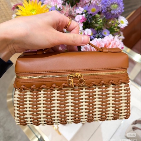 Loro Piana L19 wicker