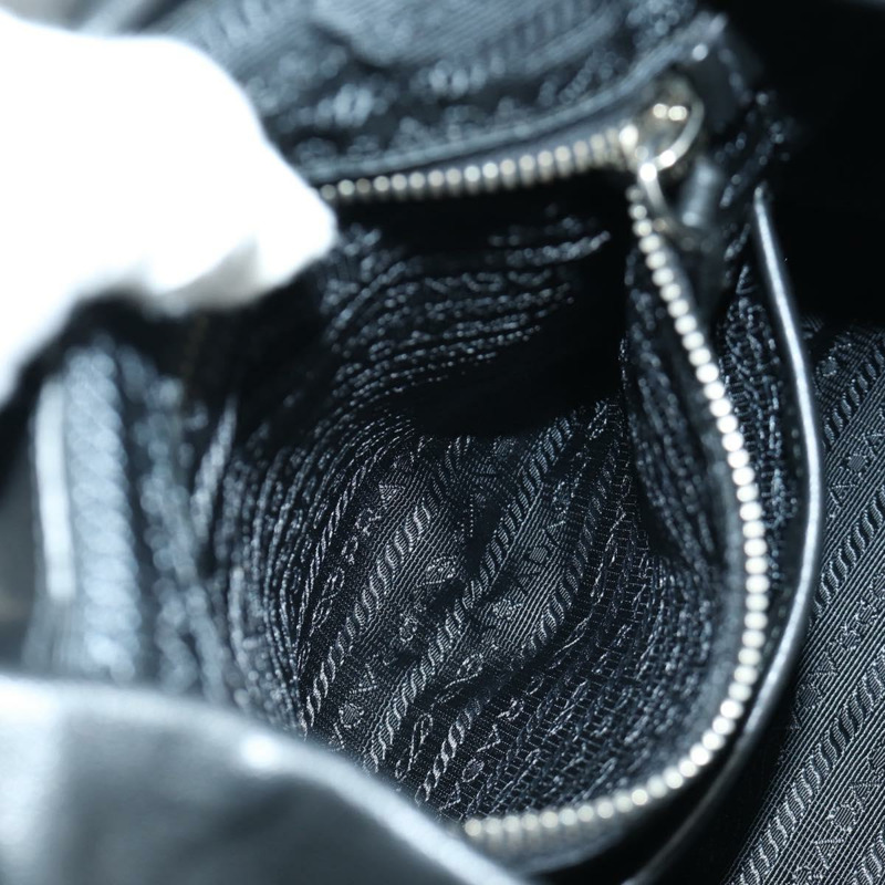【日本直送】PRADA 黑色金色皮革雙肩包 正品 am10852SAV-29