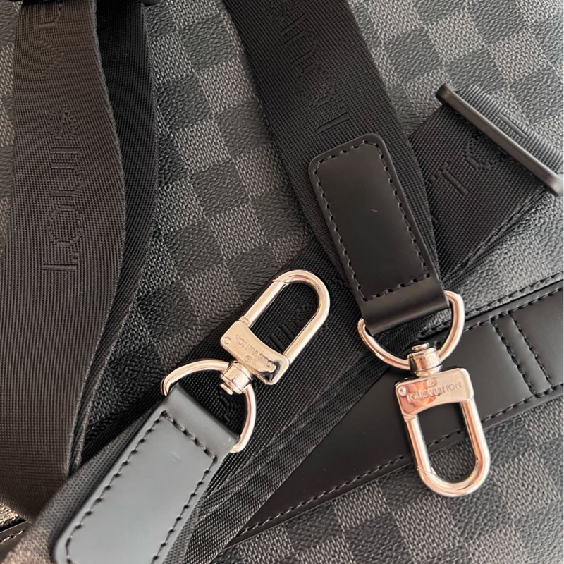 99新 Louis Vuitton 路易威登 黑棋盤格 公文包 電腦包 尺寸38*31。-5