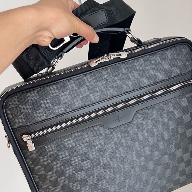 99新 Louis Vuitton 路易威登 黑棋盤格 公文包 電腦包 尺寸38*31。-10