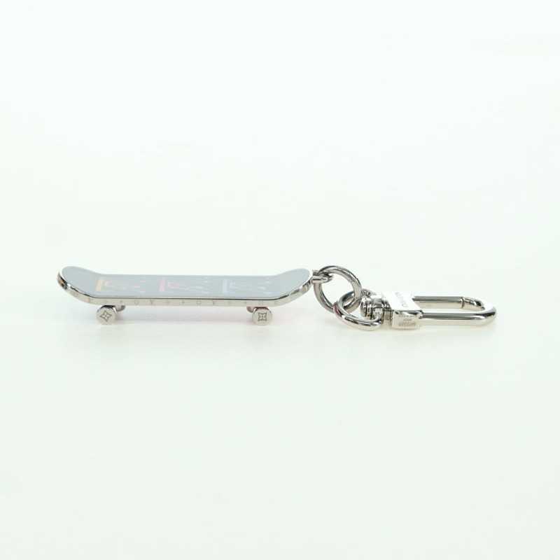 【日本直送】路易威登 Bijoux Sac Skate Board Charm 金屬銀色 MP3269 Auth 168252M-16