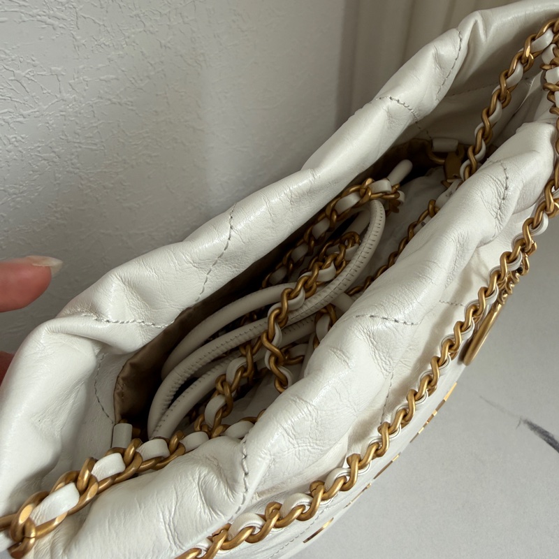Chanel mini22bag 白色超有氣質 很新 很甜-4