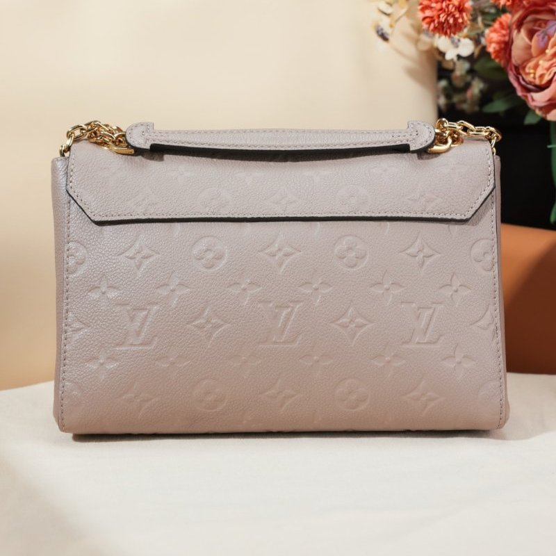 路易威登/Louis Vuitton Vavin PM 壓紋牛皮鏈條包-1