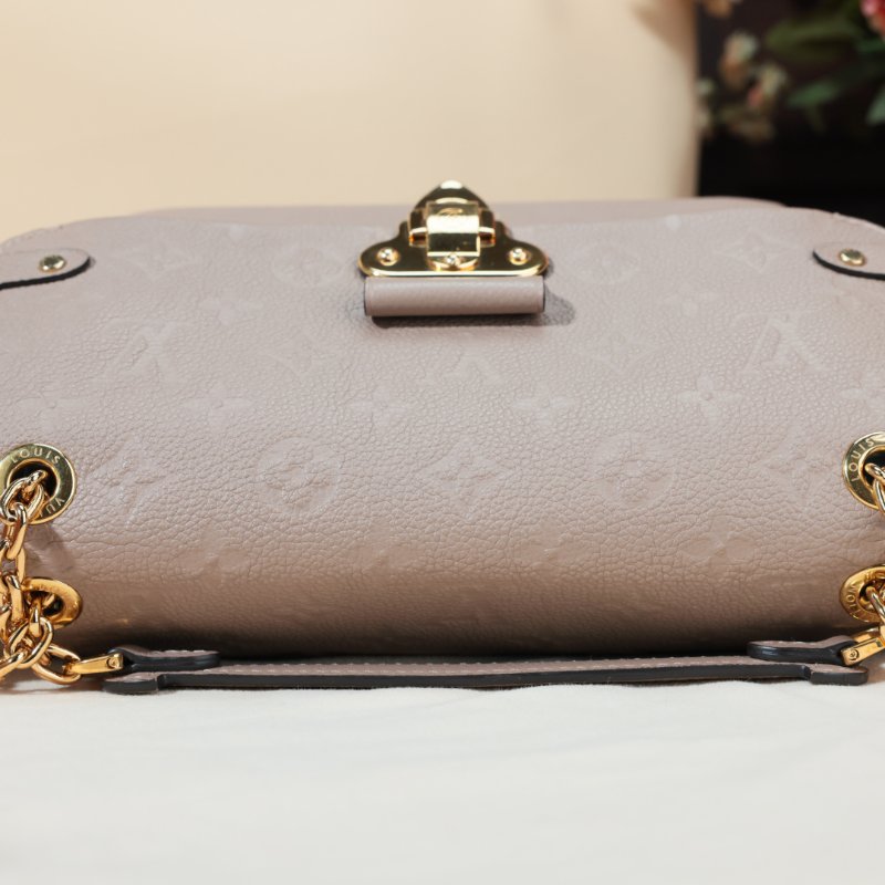 路易威登/Louis Vuitton Vavin PM 壓紋牛皮鏈條包-4