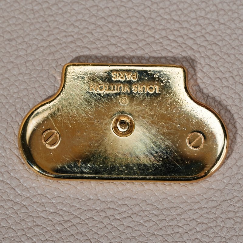 路易威登/Louis Vuitton Vavin PM 壓紋牛皮鏈條包-13