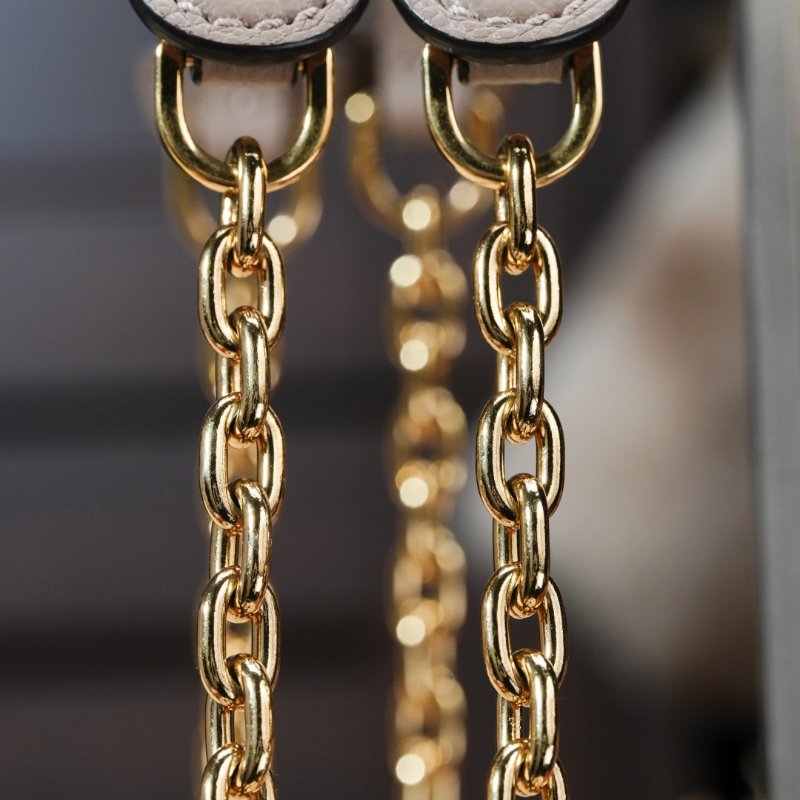 路易威登/Louis Vuitton Vavin PM 壓紋牛皮鏈條包-19