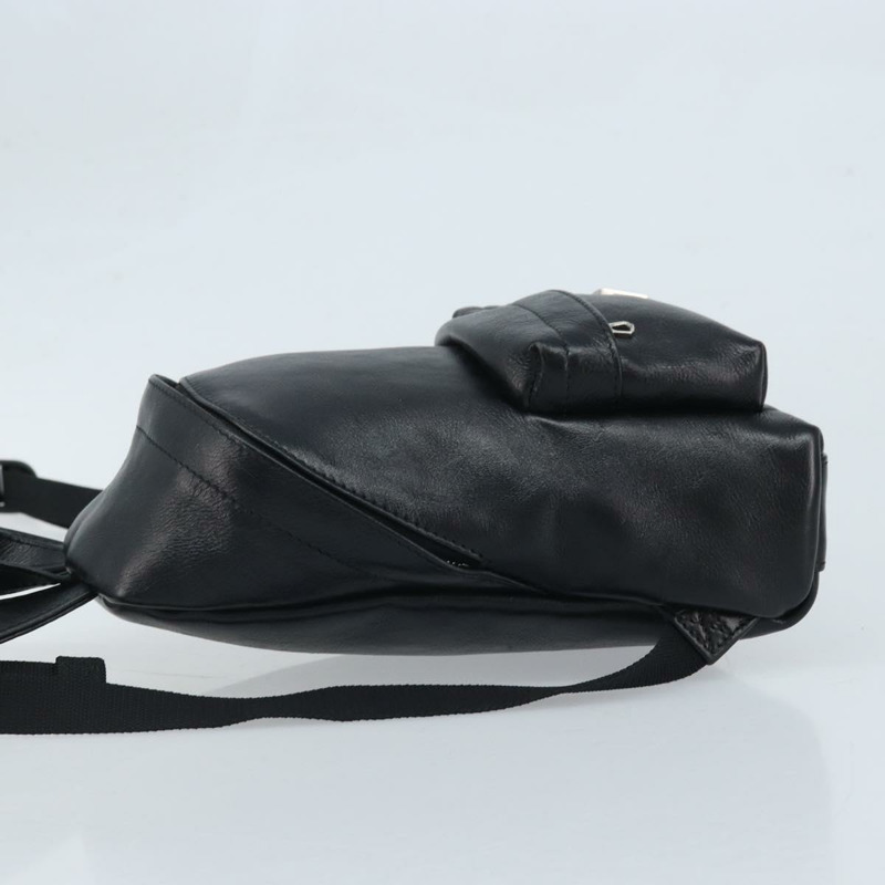 【日本直送】BALENCIAGA 黑色銀色皮革雙肩包 580026 正品 174080A-3