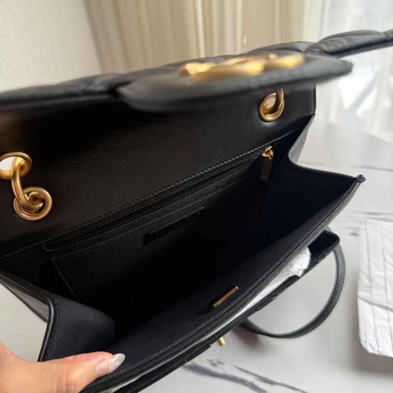 Chanel 23S牛皮後背包 超級無敵好看👀-11