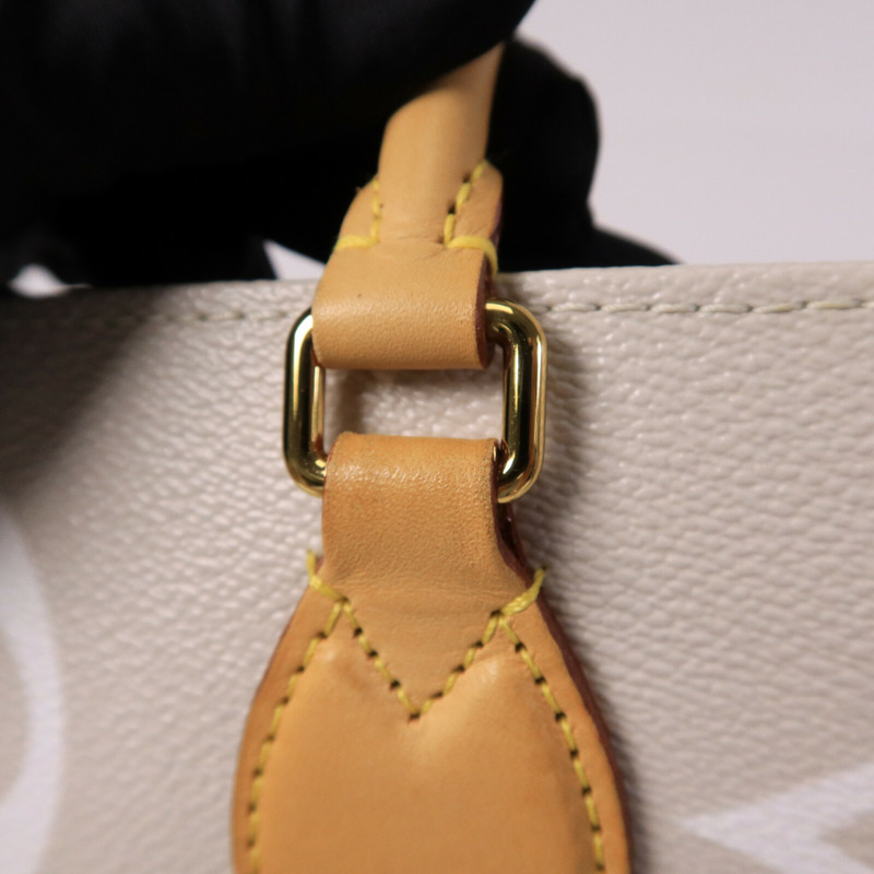 LOUIS VUITTON Monogram Giant On The Go GM手挽肩背兩用袋-6