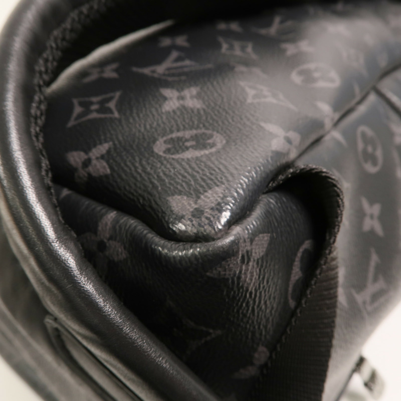 LOUIS VUITTON Monogram Eclipse Discovery PM背包-12