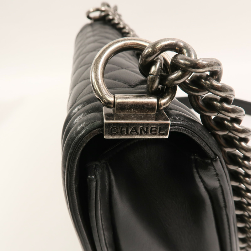 CHANEL 羊皮皮革Boy 25鏈帶肩背袋-11