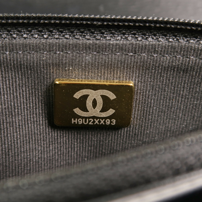 CHANEL 牛皮皮革Boy Wallet On Chain鏈帶肩背袋-7