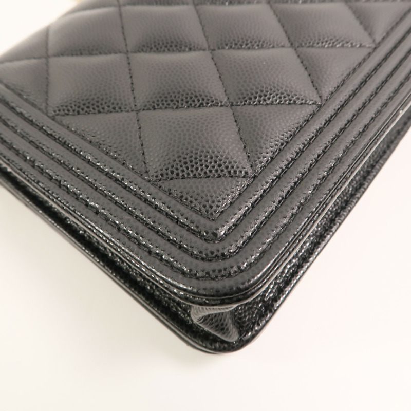 CHANEL 牛皮皮革Boy Wallet On Chain鏈帶肩背袋-14