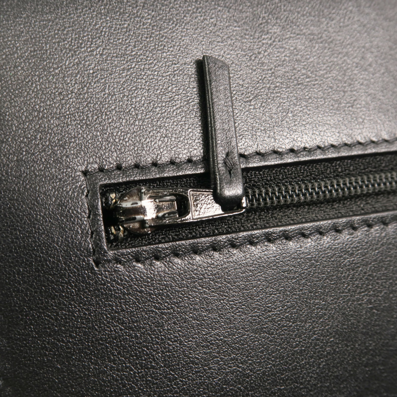 CHANEL 牛皮皮革Boy Wallet On Chain鏈帶肩背袋-15