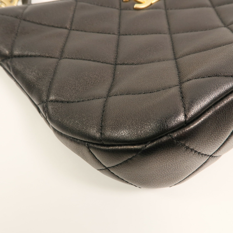 CHANEL 羊皮皮革Hobo鏈帶肩背袋-11