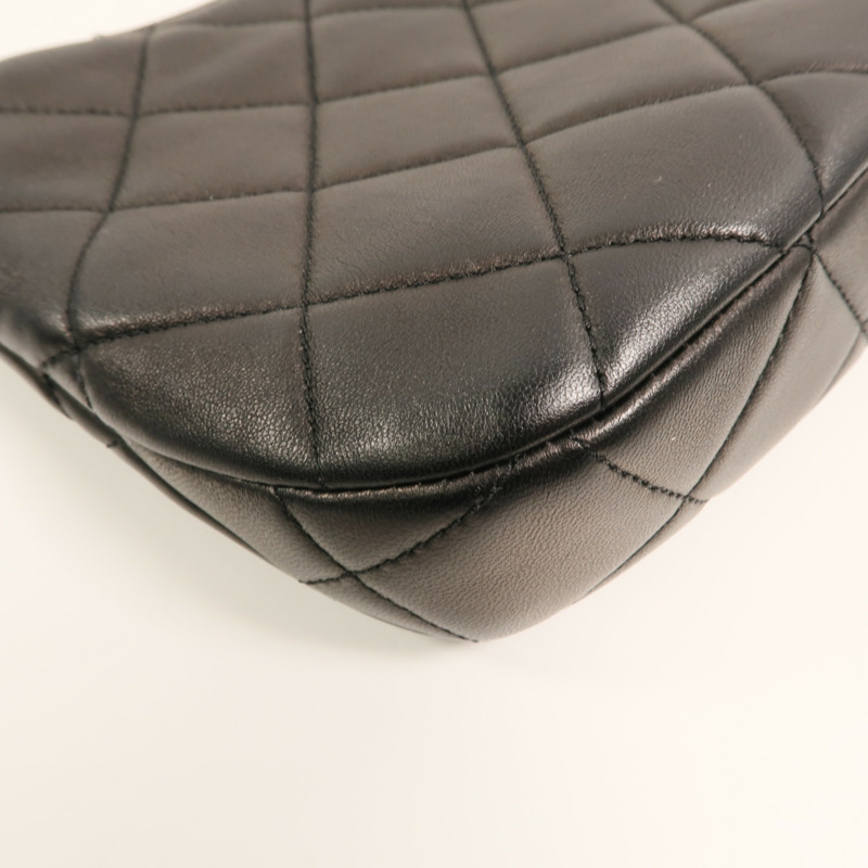 CHANEL 羊皮皮革Hobo鏈帶肩背袋-13