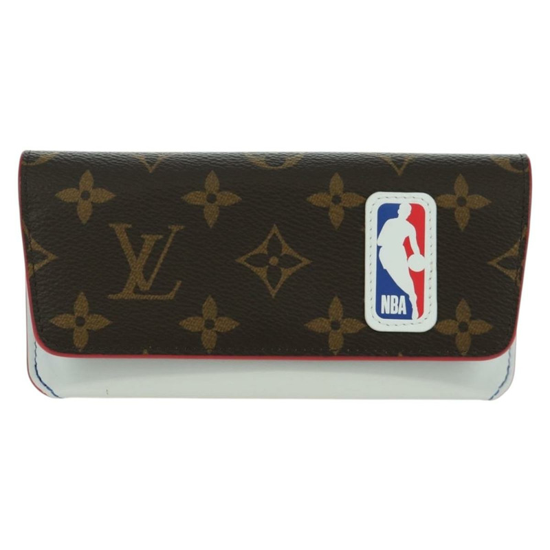【日本直送】路易威登 Monogram NBA Etui Lunette Woody 眼鏡盒 GI0561 Auth AMZ110M-12