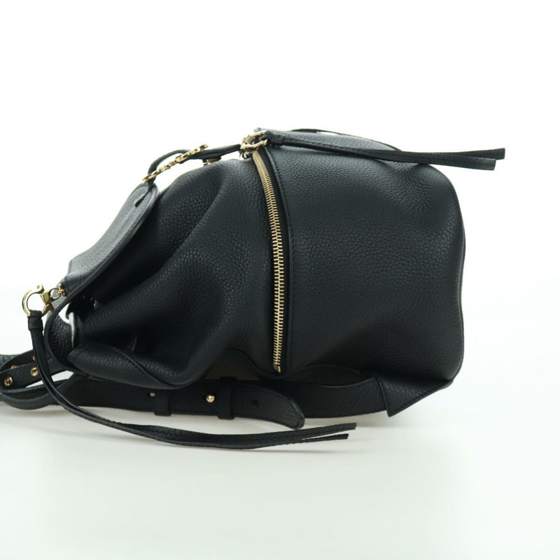 【日本直送】Salvatore Ferragamo Gancini 黑色金色皮革雙肩包 Auth AMZ437V-2