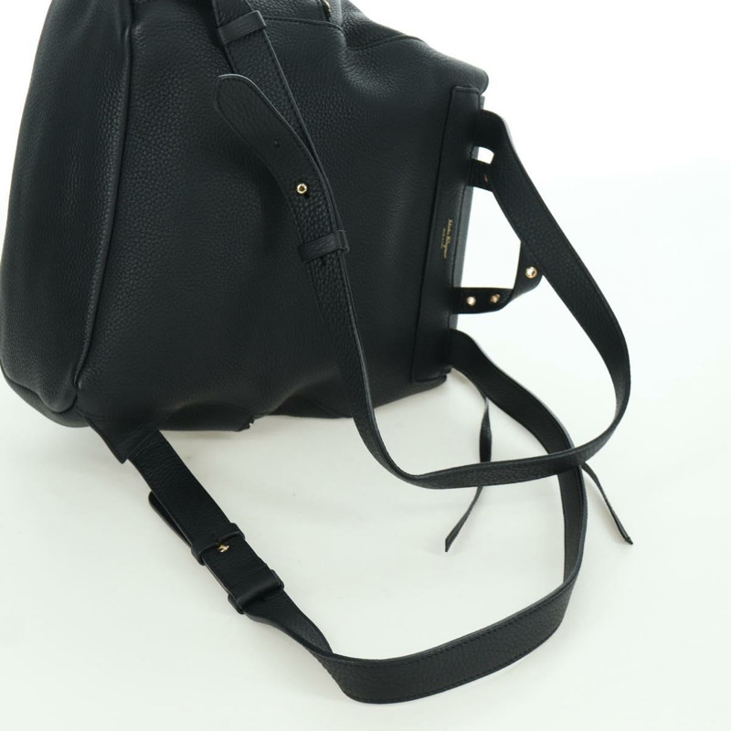 【日本直送】Salvatore Ferragamo Gancini 黑色金色皮革雙肩包 Auth AMZ437V-7