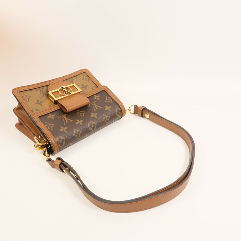 LOUIS VUITTON Monogram Reverse Mini Dauphine肩背袋-6