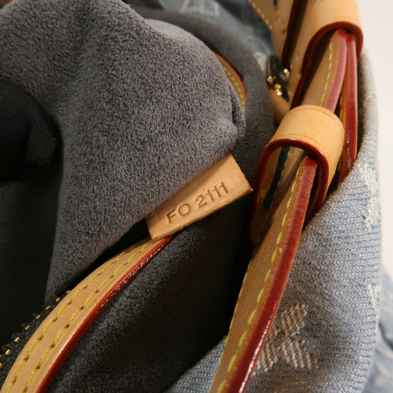 LOUIS VUITTON Monogram Denim Daily GM肩背袋-6
