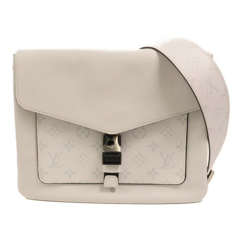 LOUIS VUITTON Taigarama Outdoor Flap Message肩背袋