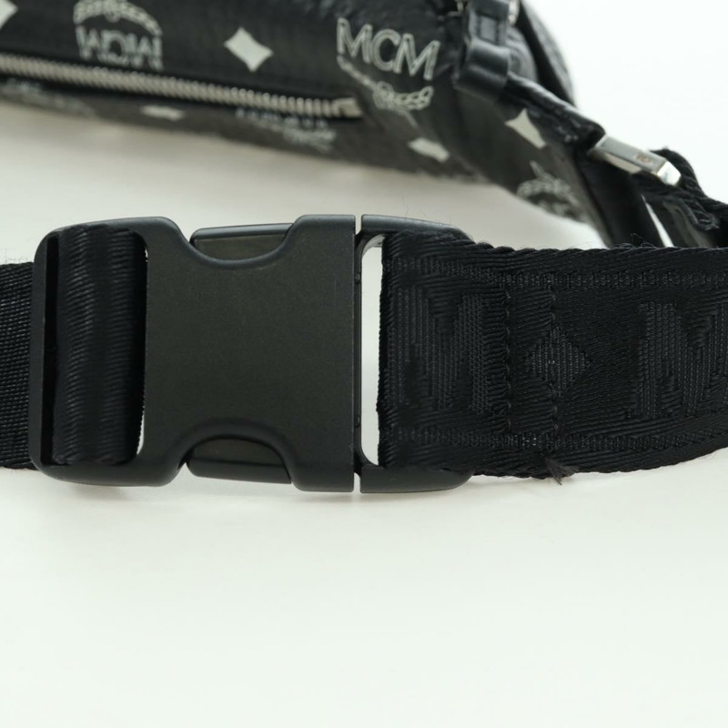 【日本直送】MCM Vicetos Logoogram 皮革斜背包 黑色 銀色 Auth mr2198V-7