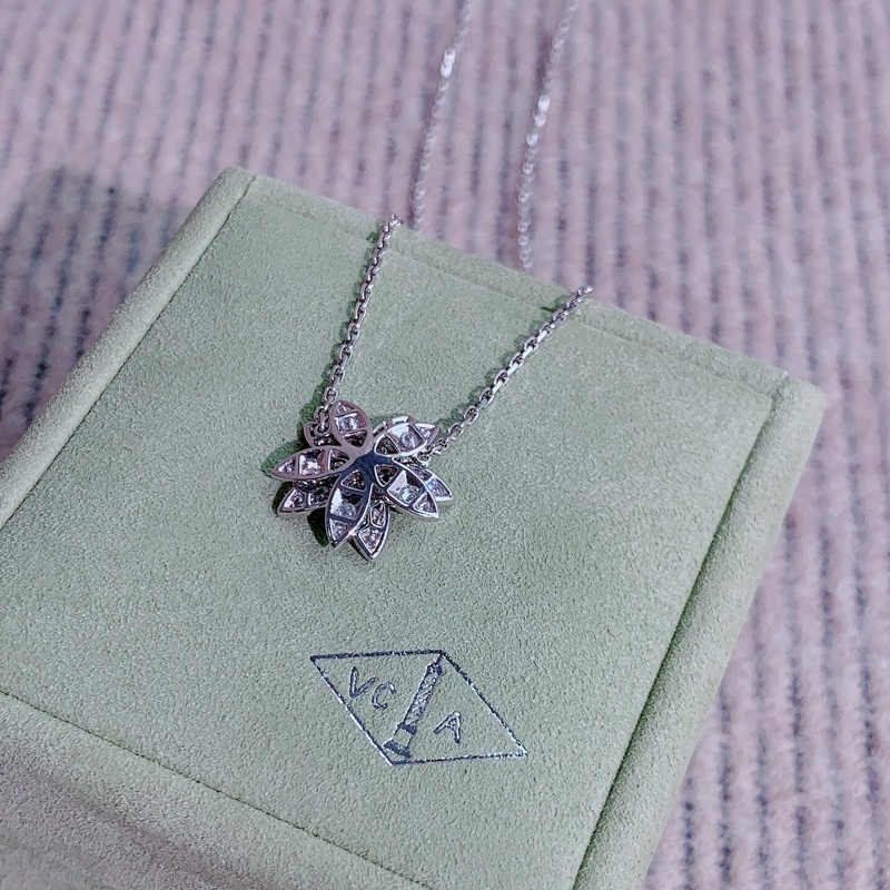 Vca梵克雅寶Lotus白金滿鑽蓮花項鍊小號-2