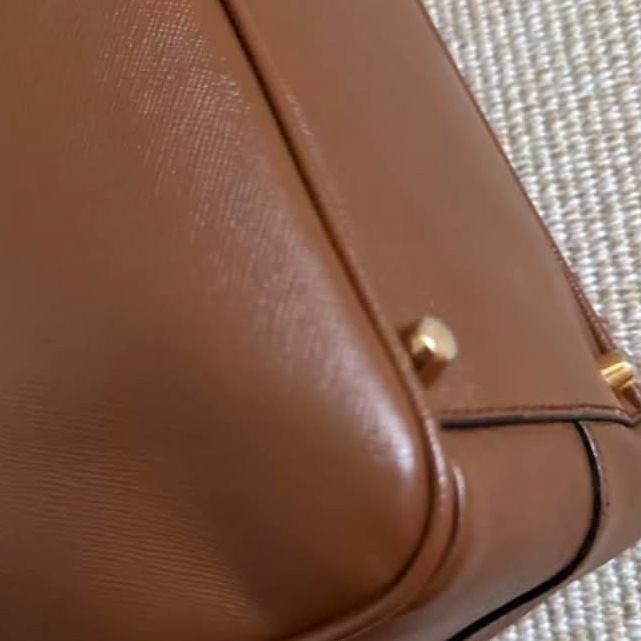 🌴PRADA普拉達Plume35系列摩卡棕色保齡球包-24